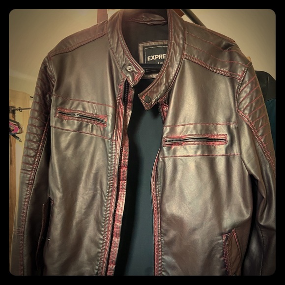 Runs large - Picture 1 of 2